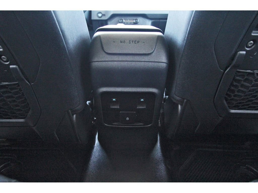 Certified 2024 Ford Bronco Black Diamond AWD/4WD image 15