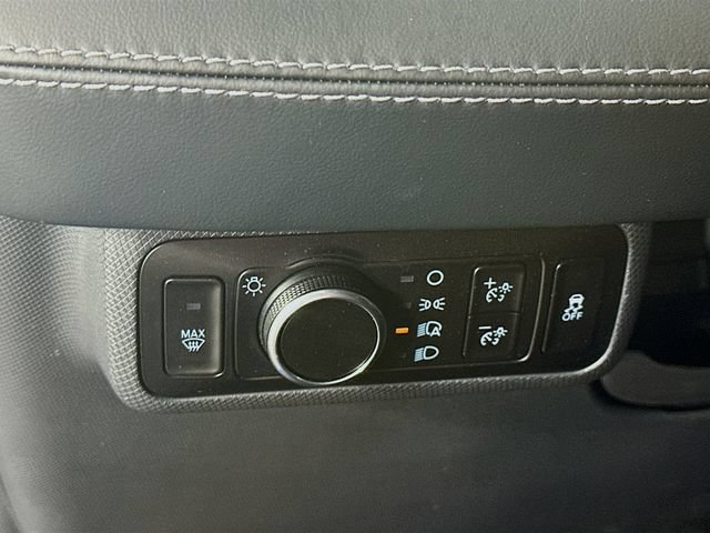 Certified 2025 Ford Mustang Mach-E Select AWD/4WD image 16