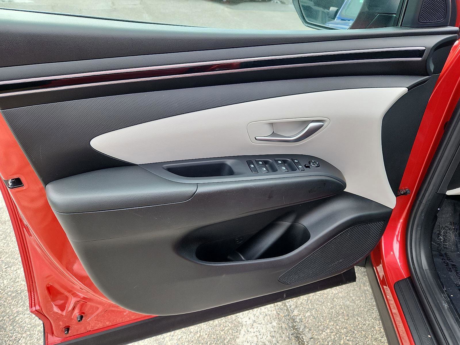 Used 2023 Hyundai Tucson SEL image 12