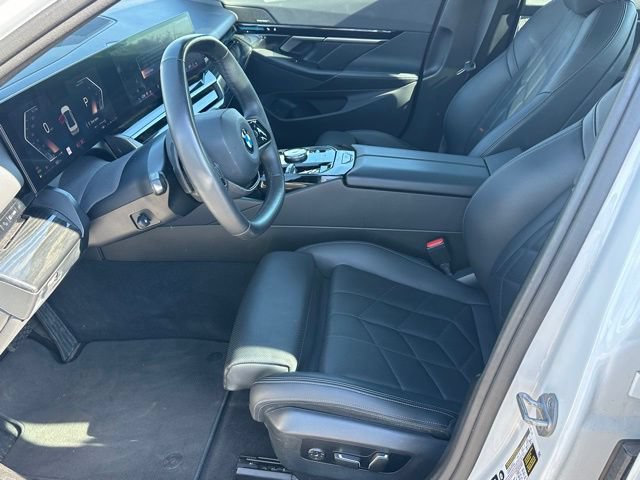 Used 2024 BMW 530i xDrive AWD/4WD image 17