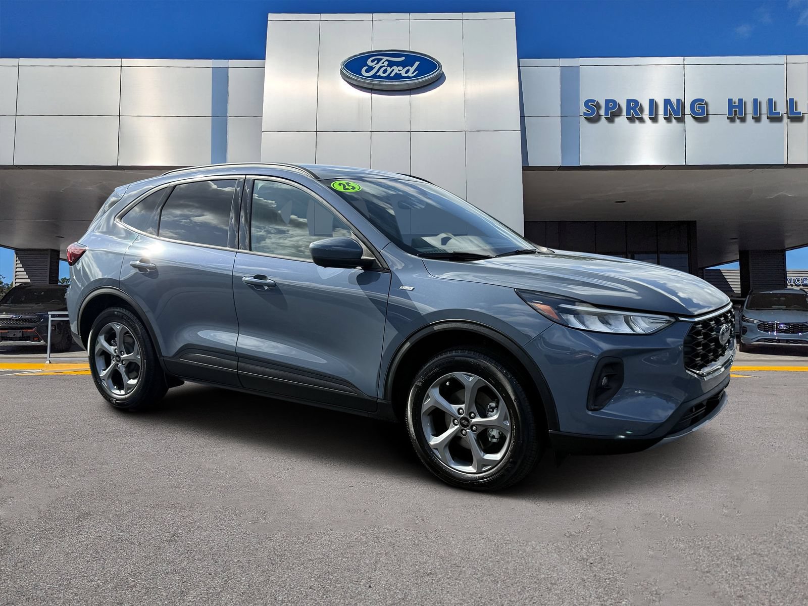 Certified 2025 Ford Escape ST-Line Select w/ Tech Pack #2 AWD/4WD image 1