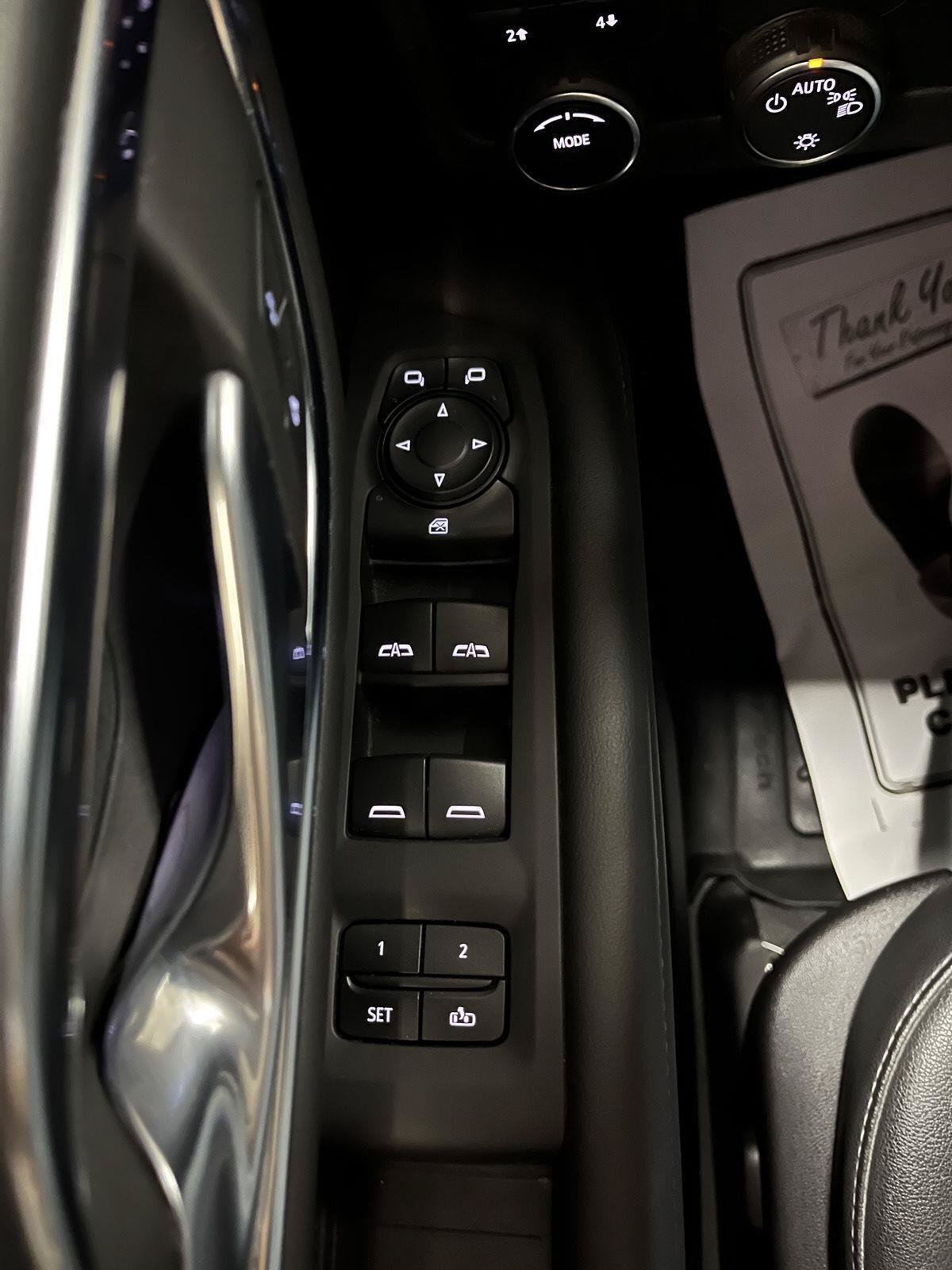 Used 2023 Chevrolet Tahoe Z71 AWD/4WD image 11