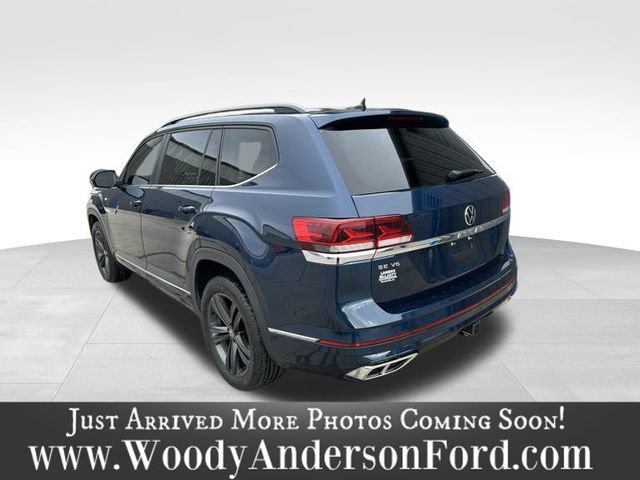Used 2021 Volkswagen Atlas SE w/ Panoramic Sunroof Package image 3