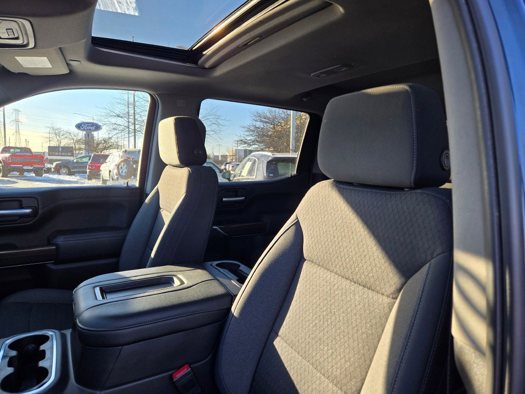 Used 2019 Chevrolet Silverado 1500 RST image 25