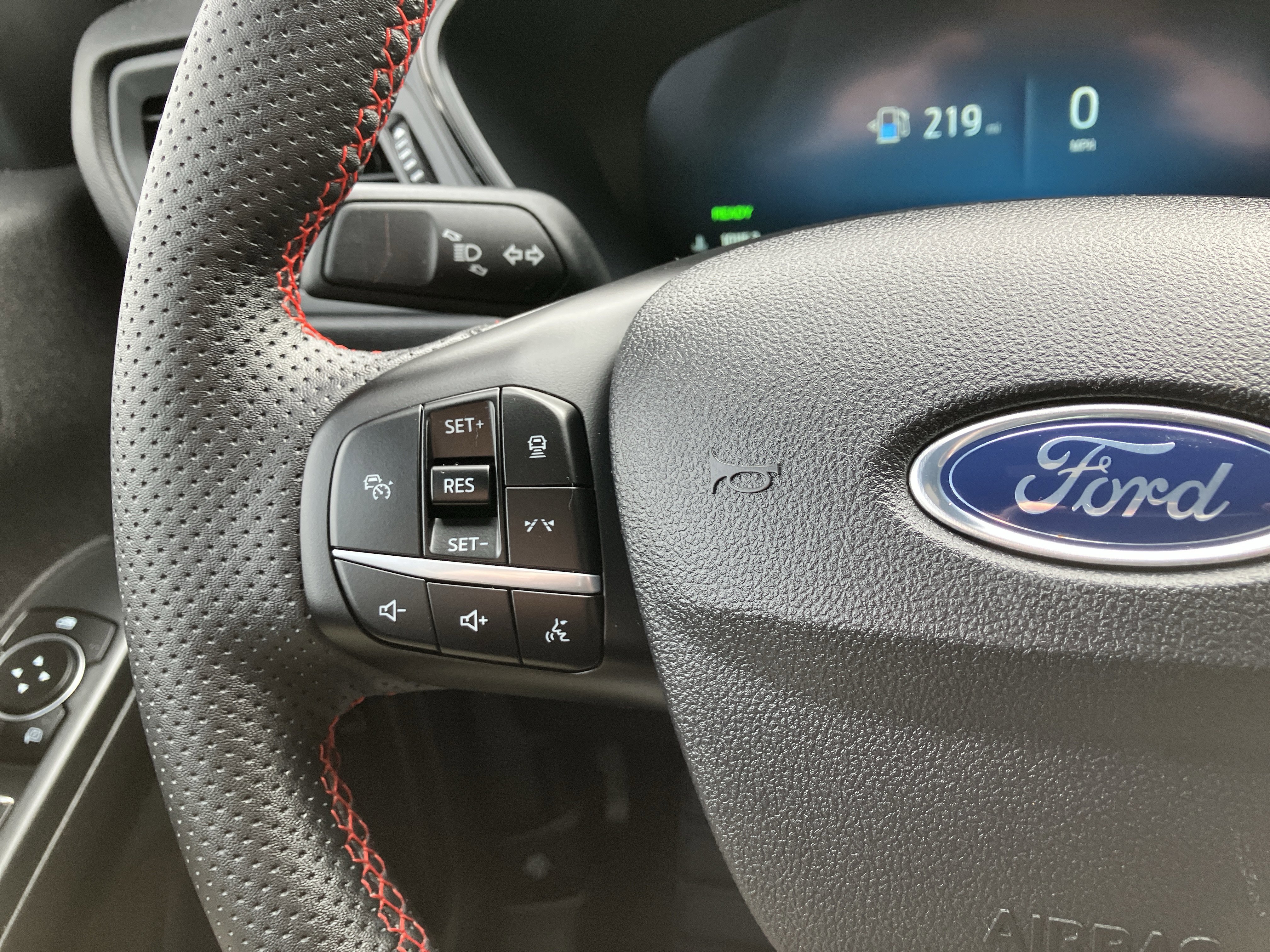 Certified 2023 Ford Escape ST-Line Select w/ Tech Pack #2 image 16