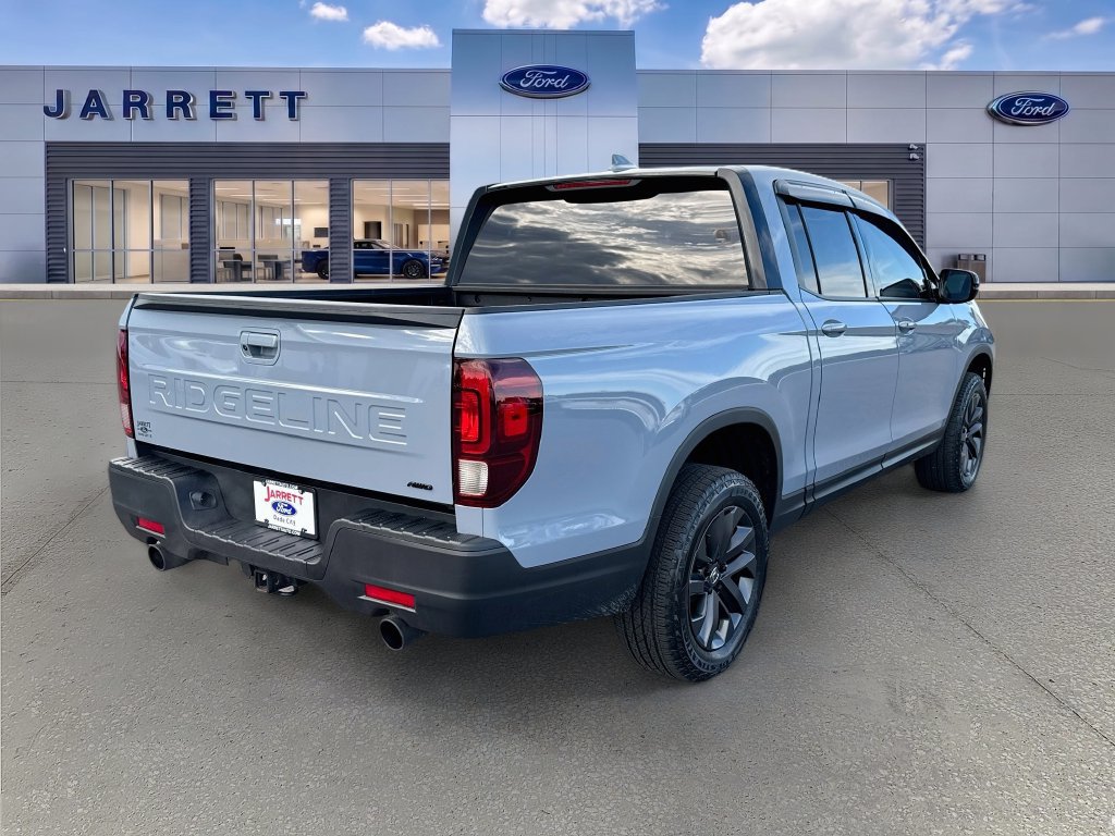 Used 2025 Honda Ridgeline Sport image 7