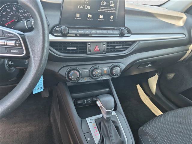 Used 2020 Kia Forte LXS FWD image 14