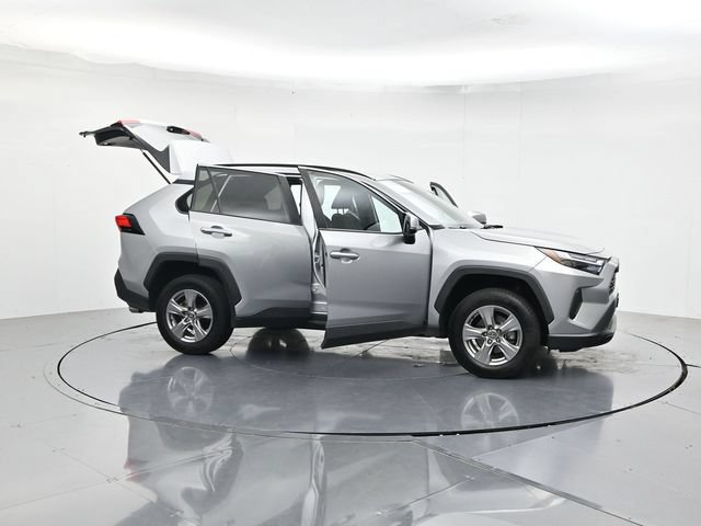 Used 2024 Toyota RAV4 XLE FWD image 52