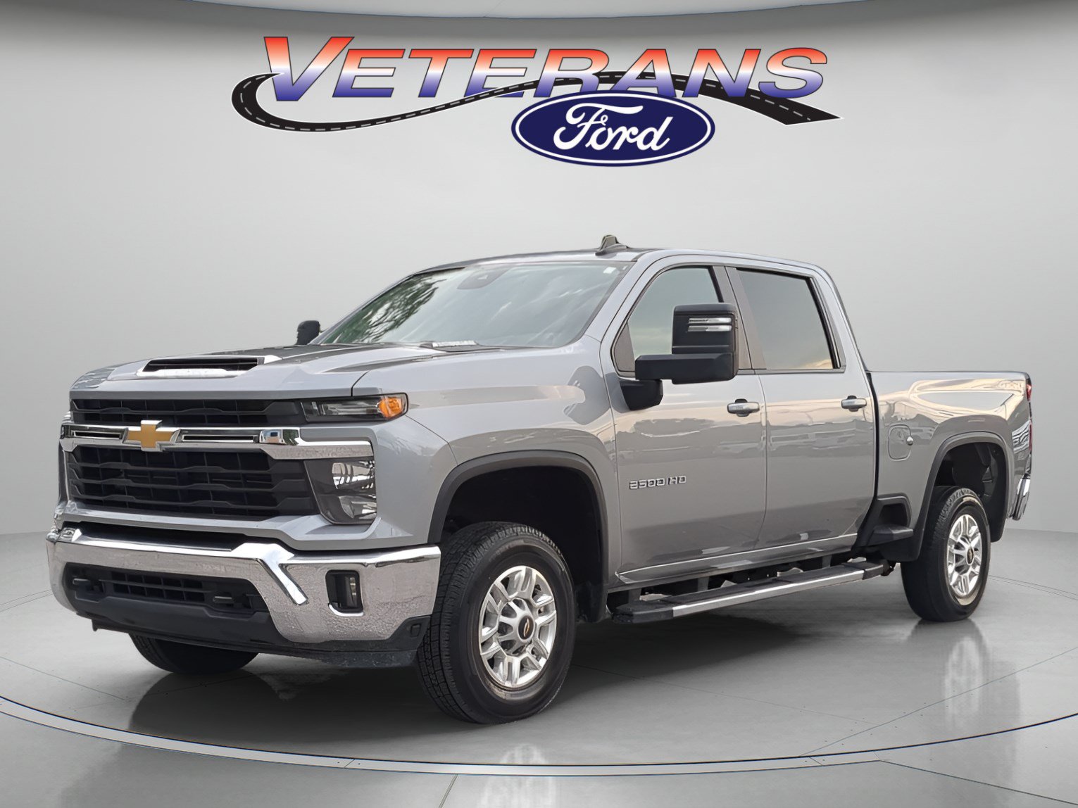 Used 2025 Chevrolet Silverado 2500 LT w/ Convenience Package AWD/4WD image 1
