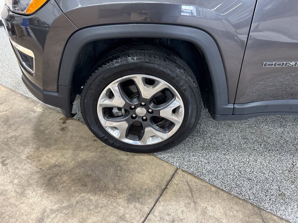 Used 2019 Jeep Compass Limited AWD/4WD image 29