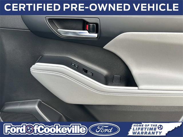 Used 2022 Toyota Highlander XLE image 25