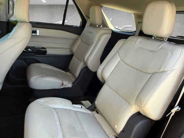 Certified 2021 Ford Explorer Platinum w/ Equipment Group 601A image 22