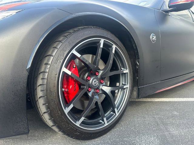 Used 2020 Nissan 370Z NISMO RWD image 16