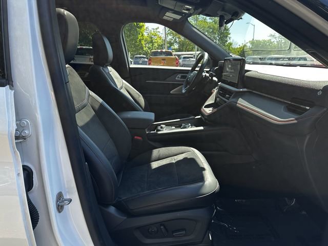 Certified 2025 Ford Explorer ST AWD/4WD image 35