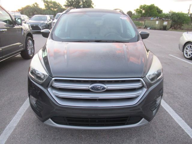 Certified 2017 Ford Escape SE FWD image 2