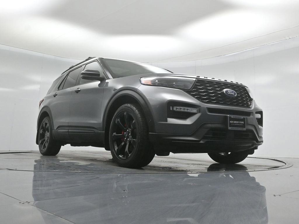 Certified 2021 Ford Explorer ST w/ Equipment Group 401A AWD/4WD image 43