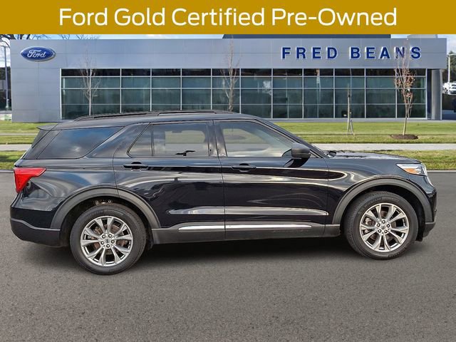Certified 2022 Ford Explorer XLT w/ Equipment Group 202A image 5