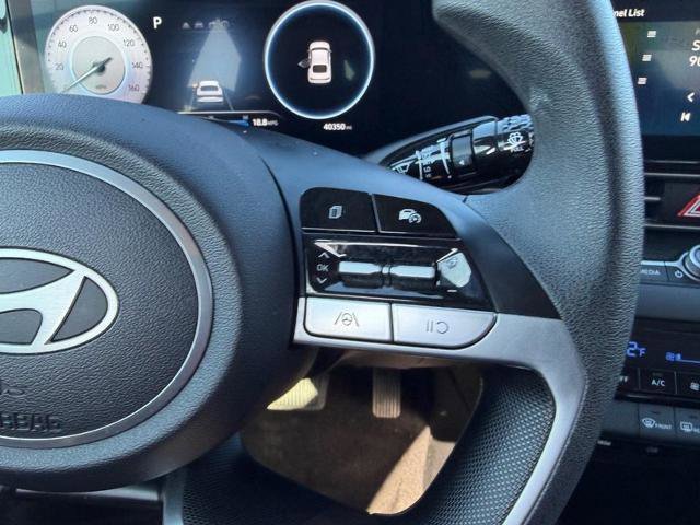 Used 2024 Hyundai Elantra SEL image 13