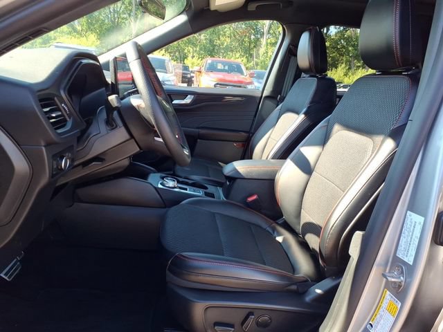 Certified 2024 Ford Escape ST-Line w/ Tech Pack #1 AWD/4WD image 16