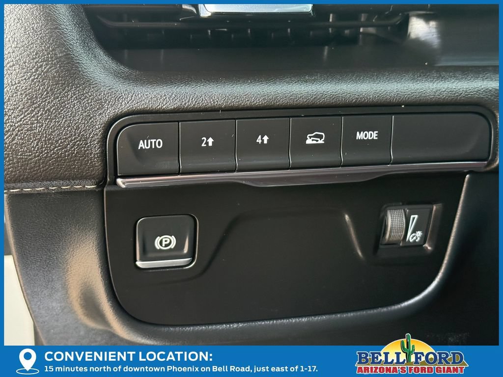 Used 2024 Cadillac Escalade ESV Premium Luxury AWD/4WD image 34