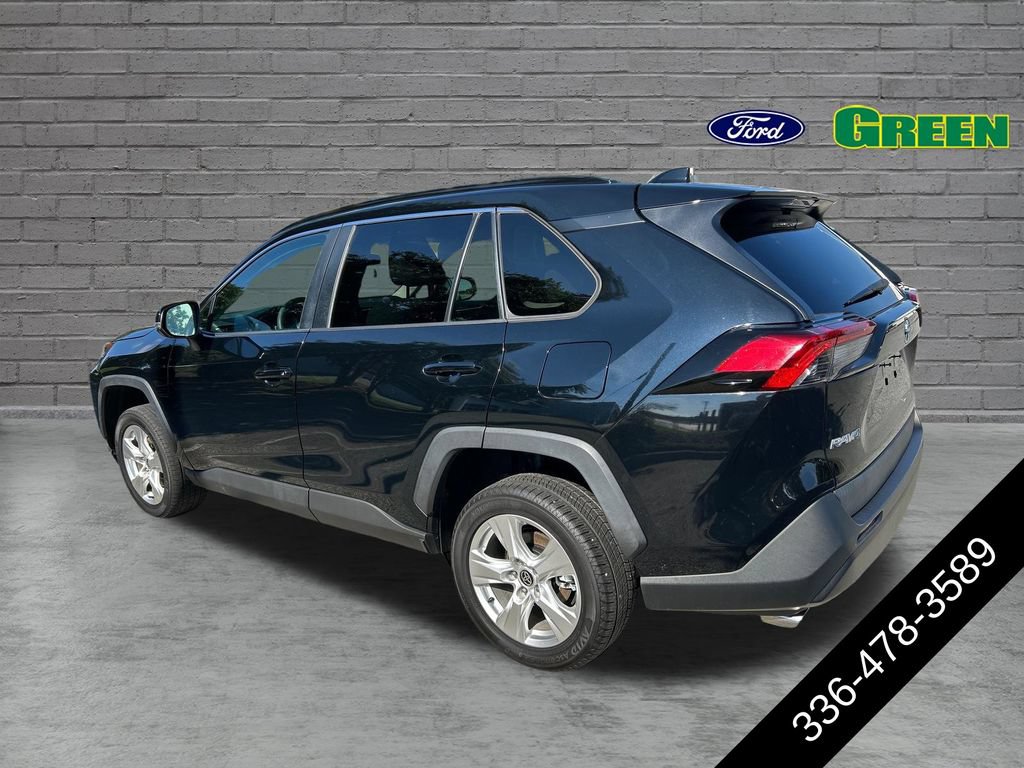 Used 2021 Toyota RAV4 XLE FWD image 4