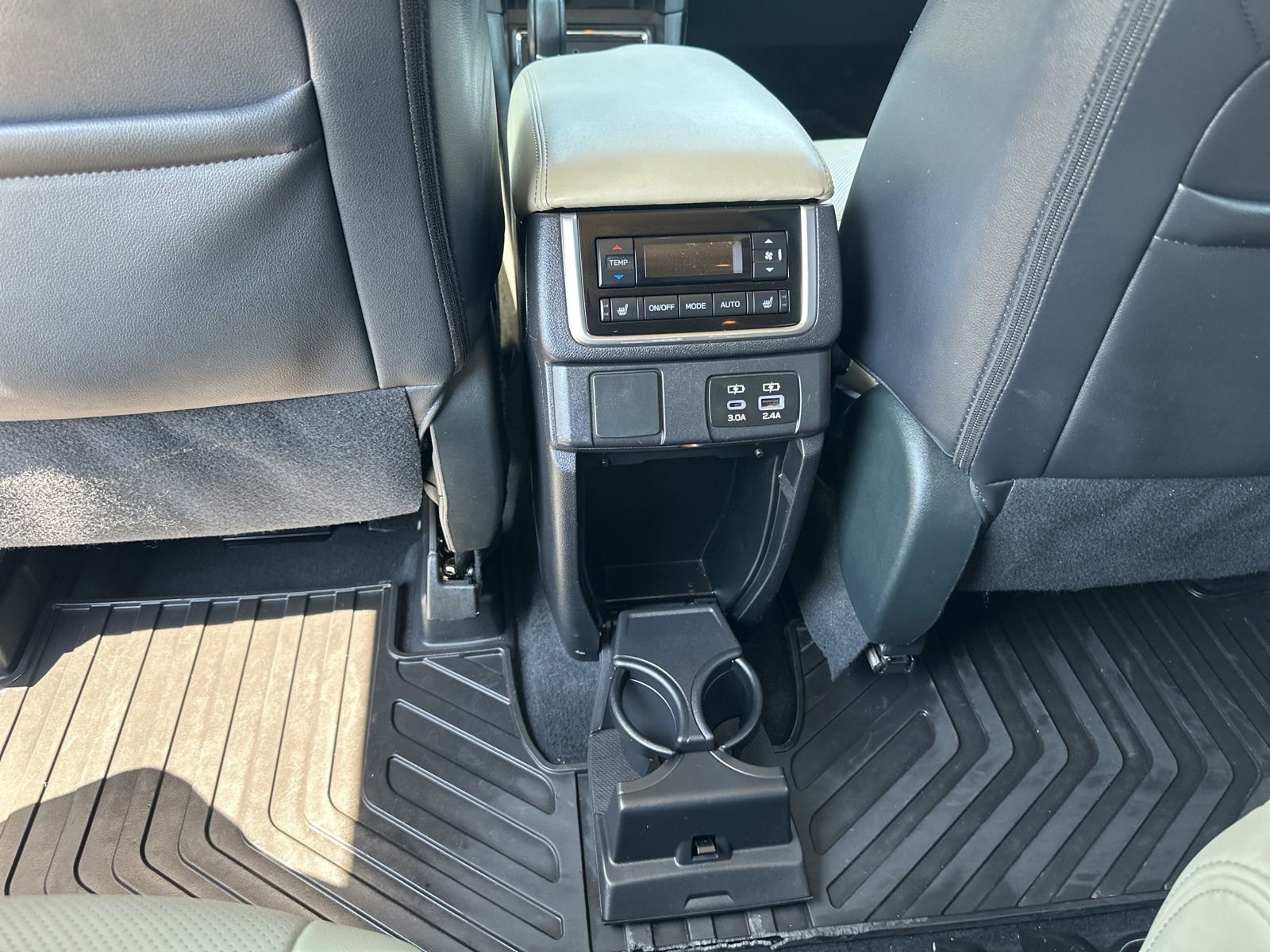 Used 2024 Subaru Ascent Limited AWD/4WD image 15
