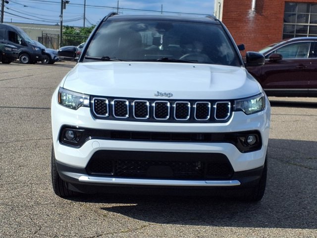Used 2024 Jeep Compass Limited AWD/4WD image 24