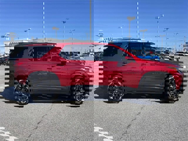 Used 2021 Chevrolet Traverse RS video 2