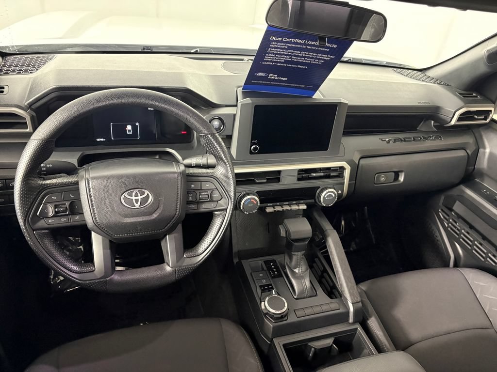 Used 2025 Toyota Tacoma SR AWD/4WD image 24
