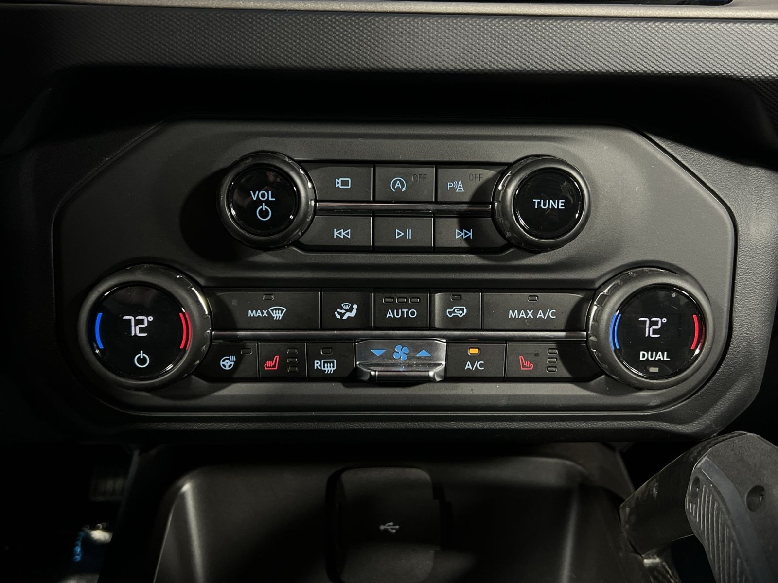 Certified 2024 Ford Bronco Raptor w/ Interior Carbon Fiber Pack 6 AWD/4WD image 21