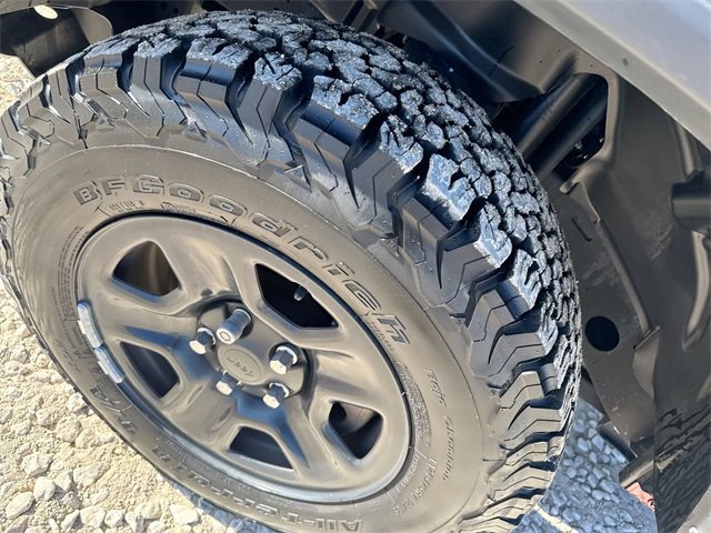 Used 2021 Jeep Wrangler Sport image 39