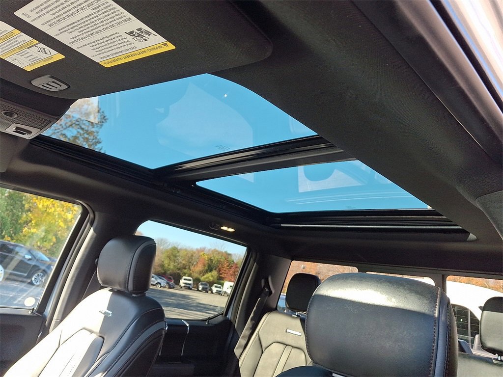 Certified 2018 Ford F150 Platinum w/ Equipment Group 701A Luxury image 15