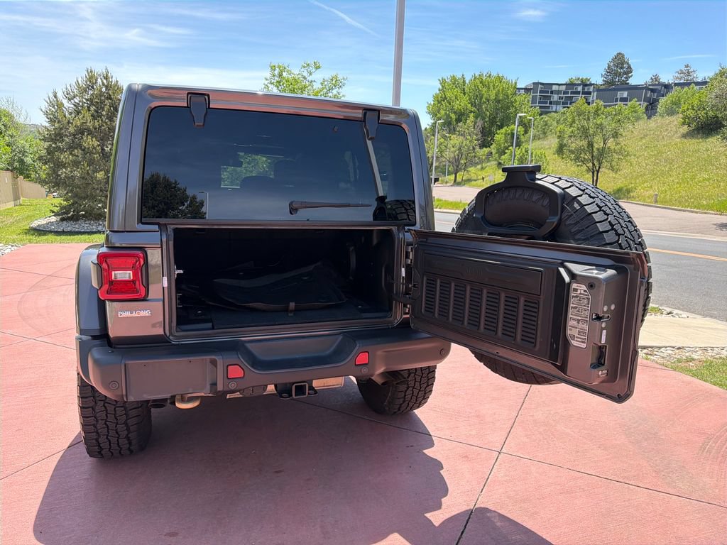 Used 2021 Jeep Wrangler Unlimited Rubicon AWD/4WD image 25
