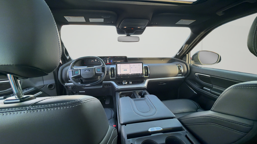 Certified 2025 Ford Expedition Max Platinum w/ Stealth Appearance Package AWD/4WD image 16