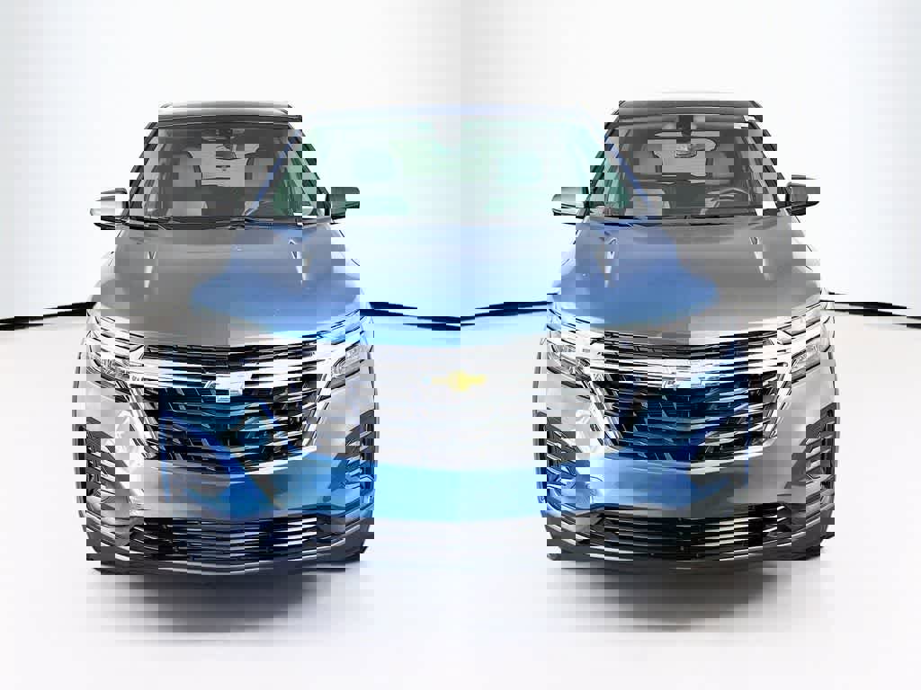 Used 2024 Chevrolet Equinox LS w/ Driver Confidence II Package image 6