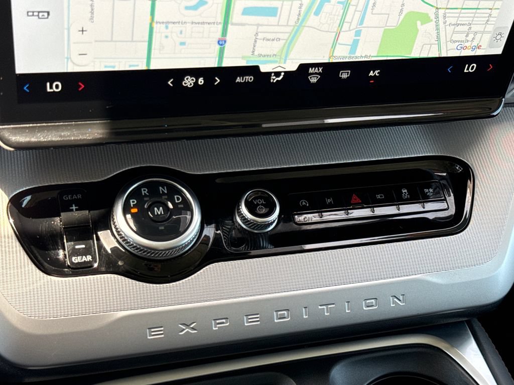 Certified 2025 Ford Expedition Active RWD image 24