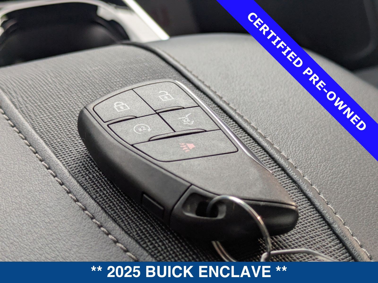 Used 2025 Buick Enclave Sport Touring w/ Power Package FWD image 37