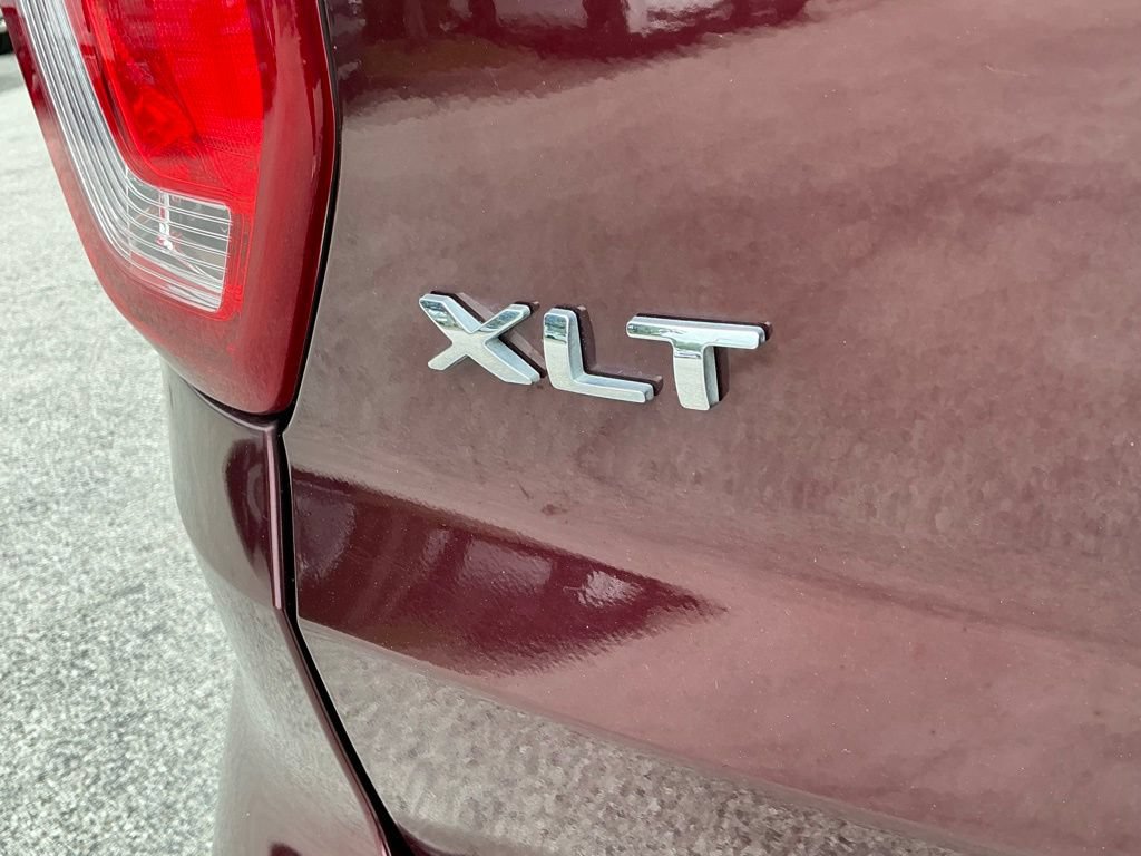 Certified 2018 Ford Explorer XLT FWD image 37