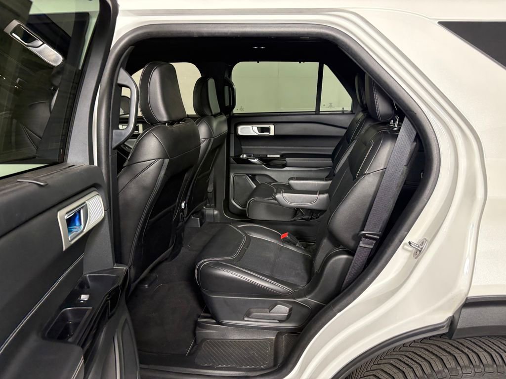 Certified 2024 Ford Explorer ST w/ Equipment Group 401A AWD/4WD image 30