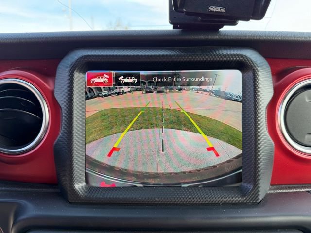 Used 2022 Jeep Wrangler Unlimited Rubicon w/ Steel Bumper Group image 18