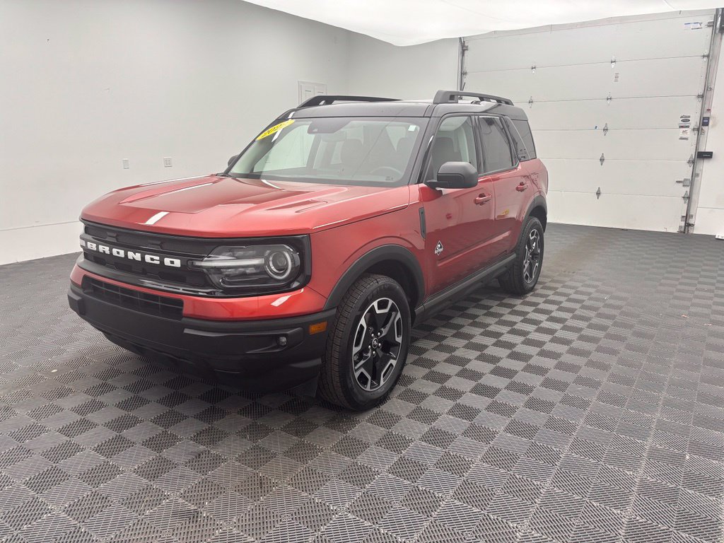 Certified 2022 Ford Bronco Sport Outer Banks w/ Tech Package AWD/4WD image 2