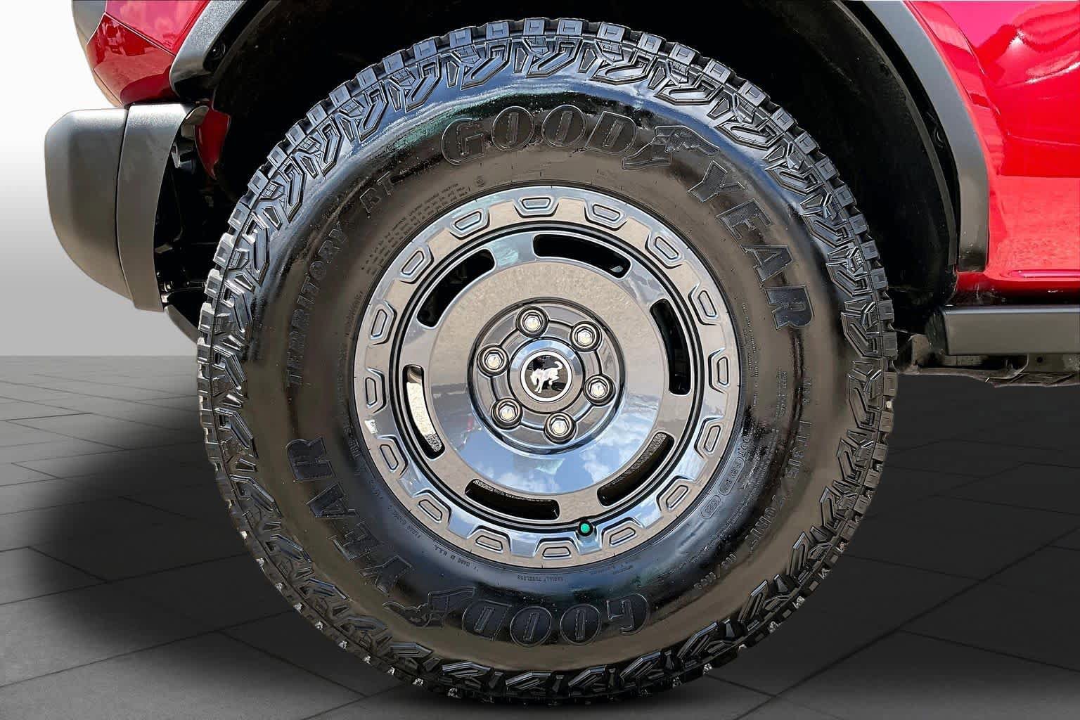 Certified 2025 Ford Bronco Badlands AWD/4WD image 11