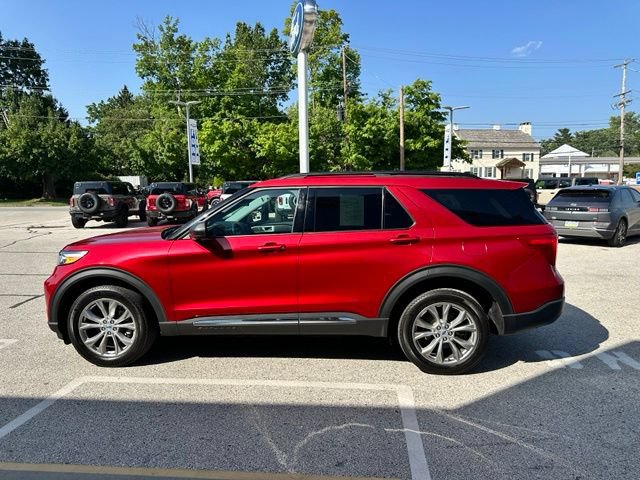 Certified 2023 Ford Explorer XLT w/ Equipment Group 202A AWD/4WD image 10