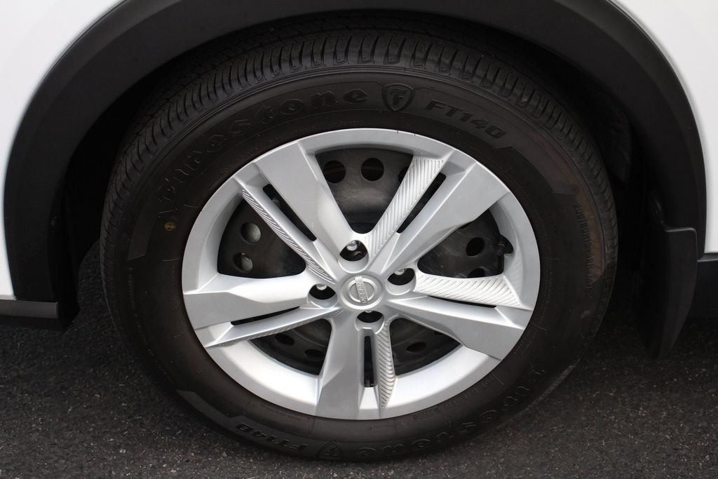 Used 2022 Nissan Kicks S FWD image 14