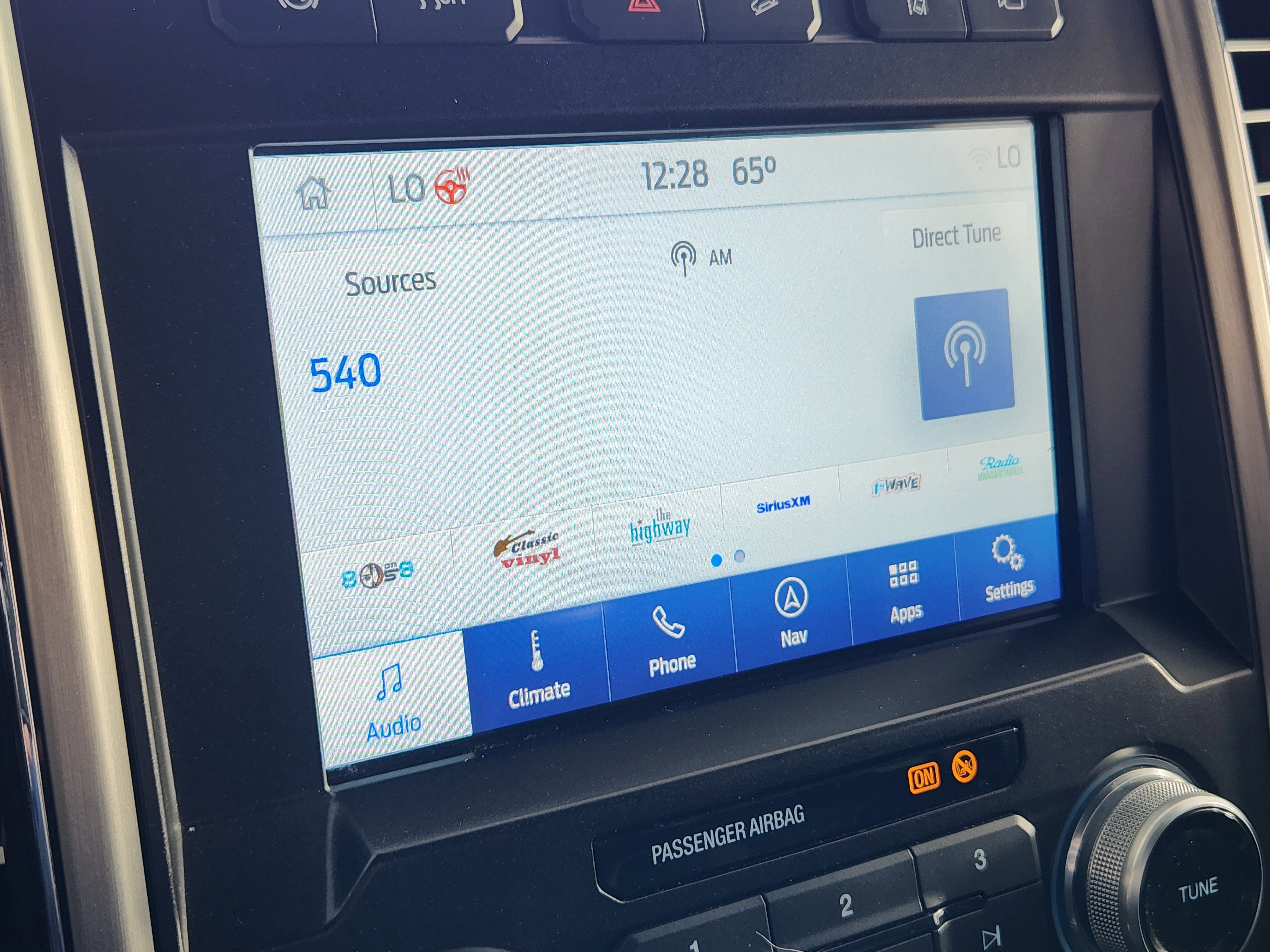 Certified 2021 Ford F350 Platinum w/ FX4 Off-Road Package image 23