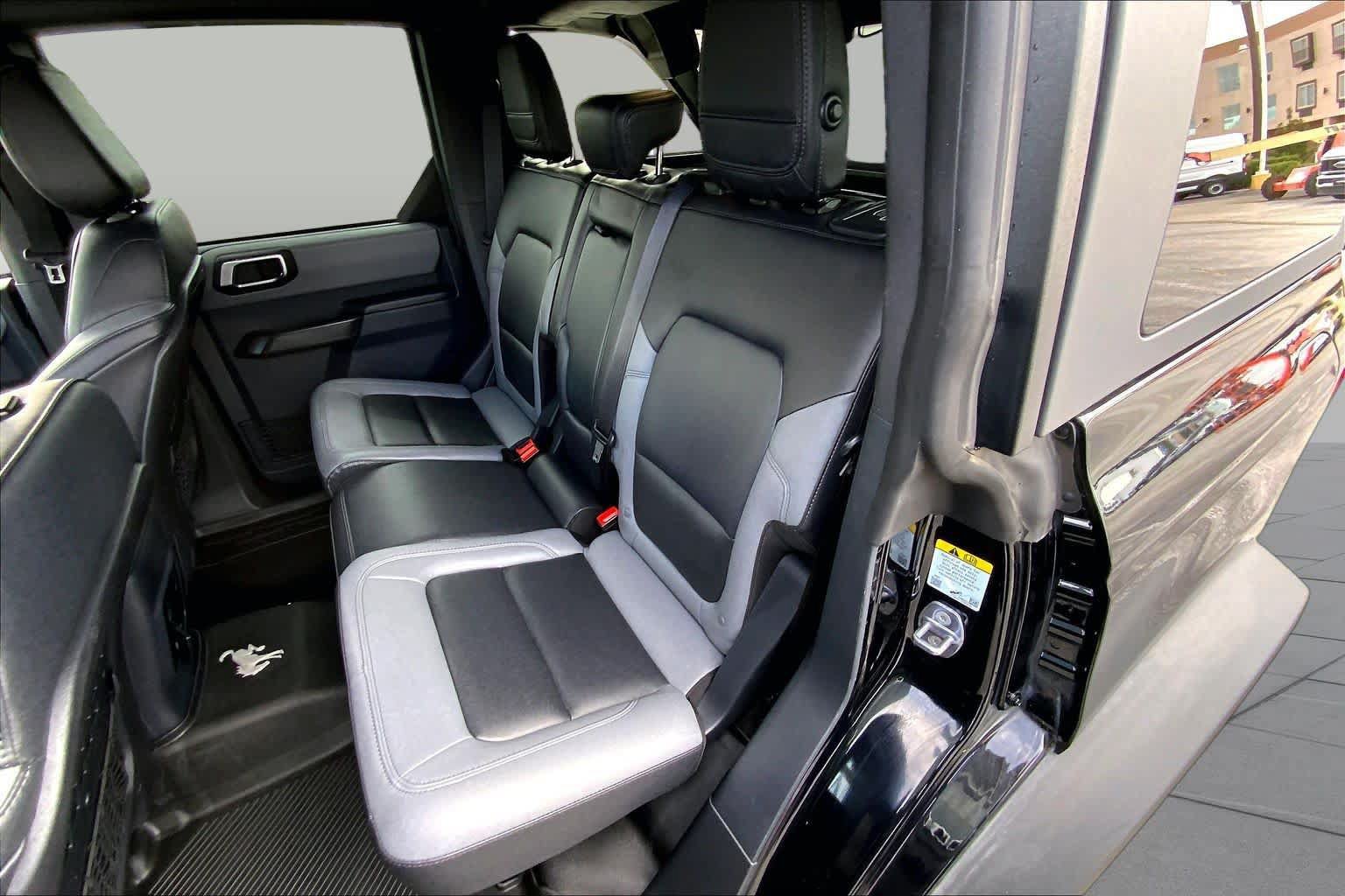 Certified 2024 Ford Bronco Black Diamond AWD/4WD image 19