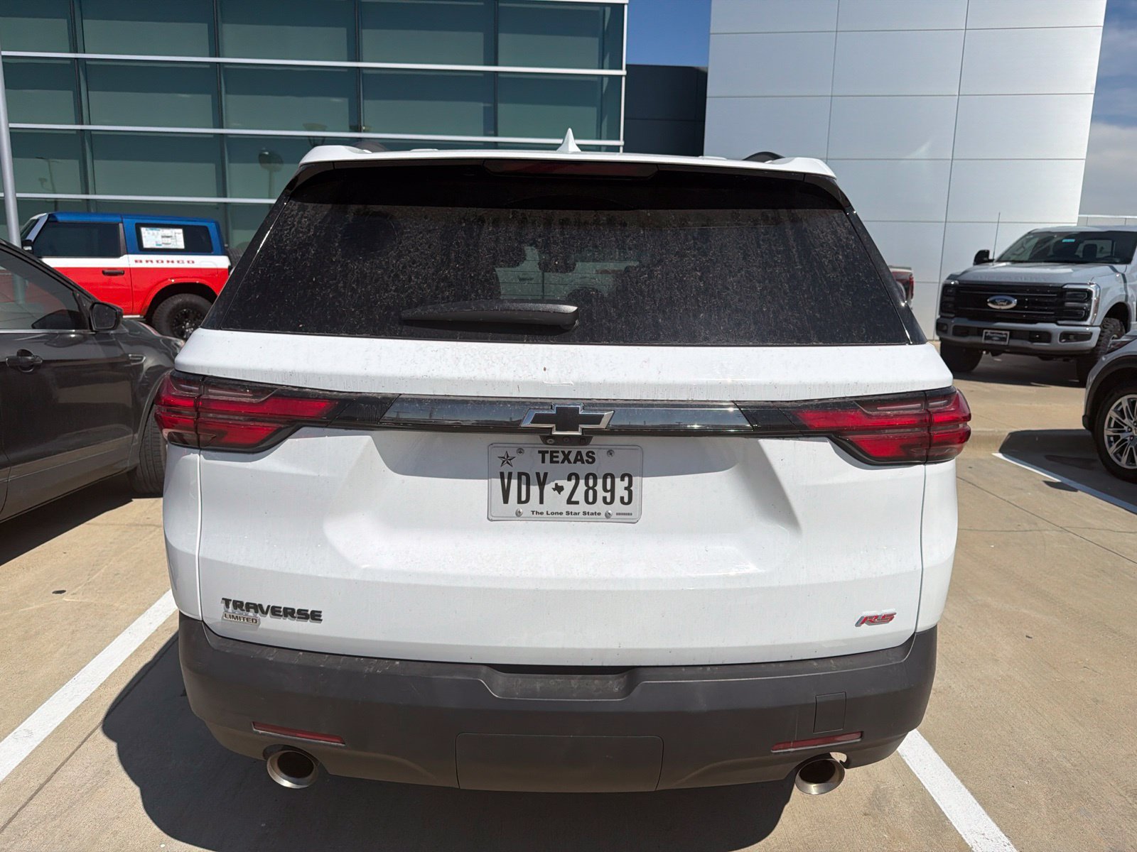 Used 2024 Chevrolet Traverse RS FWD image 3