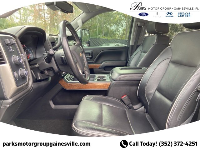 Used 2017 Chevrolet Silverado 2500 High Country w/ Duramax Plus Package image 12