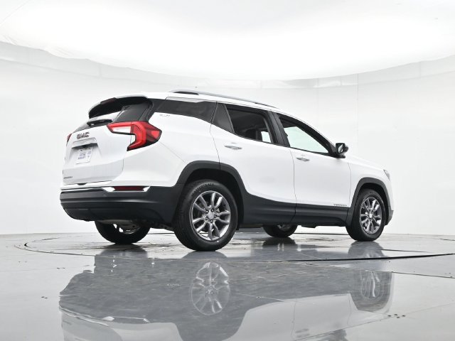 Used 2023 GMC Terrain SLT FWD image 35