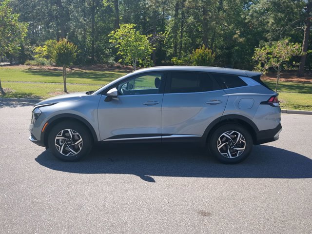 Used 2023 Kia Sportage LX AWD/4WD image 9